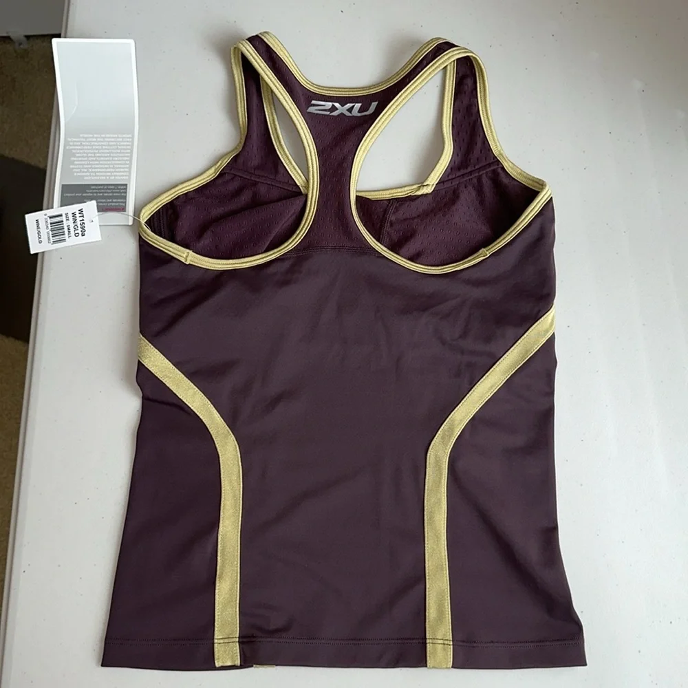 NWT 2XU wine and gold Performance Tank Size Small. - Picture 8 of 14